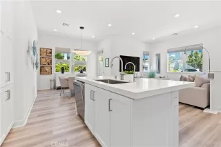 Photo #4: OC25160893 Listing 