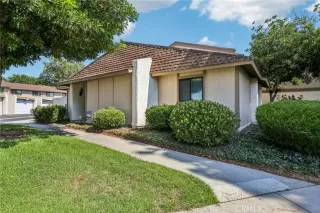 Photo #1: OC25160927 Listing