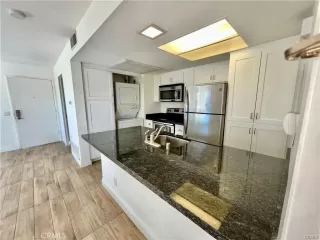 Photo #5: OC25161104 Listing 