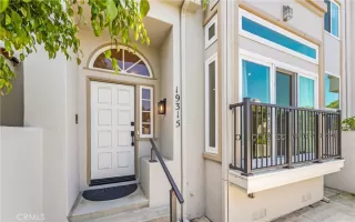 Photo #4: OC25161280 Listing 