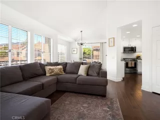 Photo #4: OC25161687 Listing