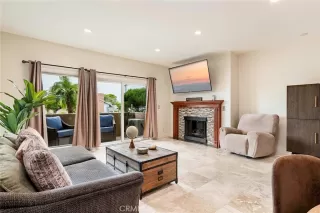 Photo #2: OC25161690 Listing 