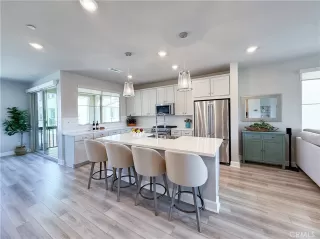 Photo #4: OC25161713 Listing 