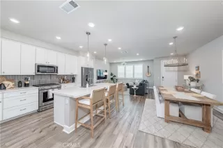 Photo #3: OC25161926 Listing 