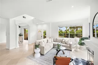 More Details about MLS # OC25161950 : 20 FRONT ROW