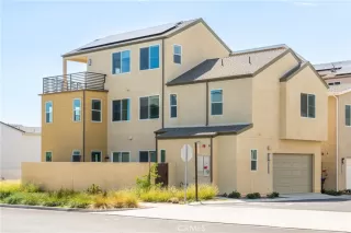 Photo #3: OC25162001 Listing 