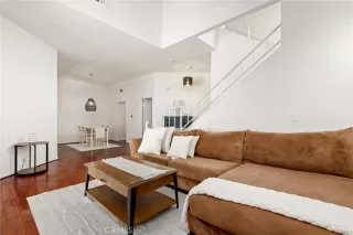 Photo #4: OC25162413 Listing