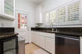 Photo #6: OC25162413 Listing