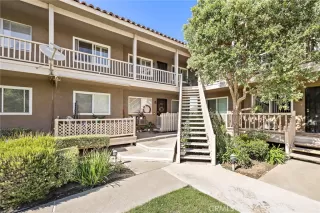 More Details about MLS # OC25162865 : 611 S LA VETA PARK CIRCLE CI229