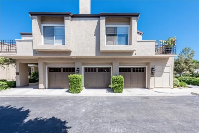 MLS: OC25163005 Condo For Sale