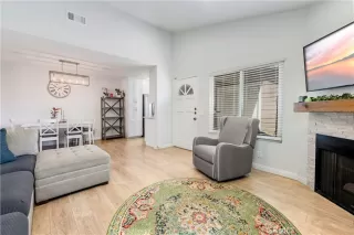 Photo #4: OC25163173 Listing