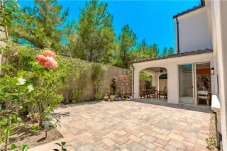 Photo #4: OC25163319 Listing 