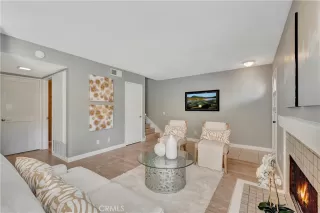 Photo #4: OC25163763 Listing 