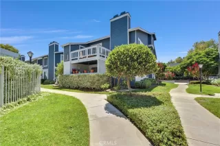 More Details about MLS # OC25163905 : 12061 BRIGHTON 37