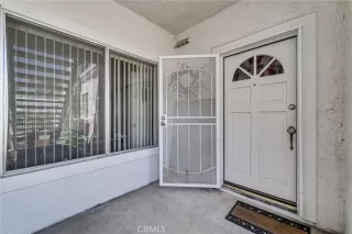 Photo #4: OC25163905 Listing 