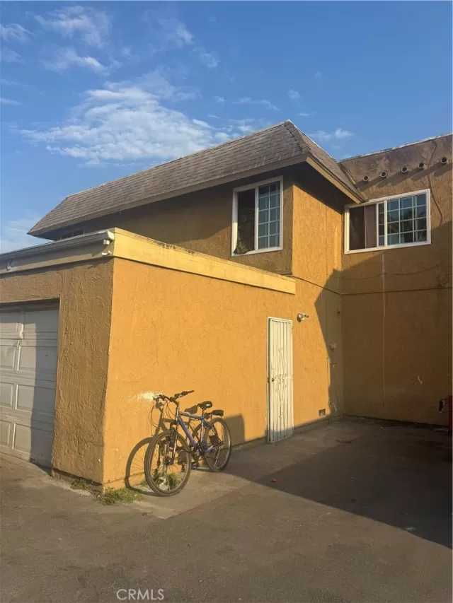 MLS: OC25164319 Condo For Sale