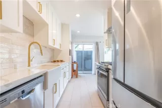 Photo #6: OC25164657 Listing 