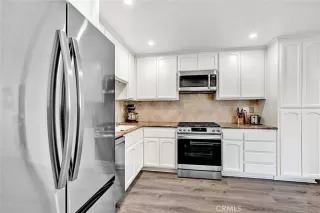 Photo #4: OC25164782 Listing 