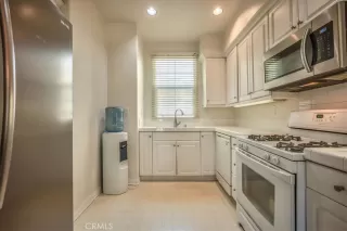 Photo #6: OC25164994 Listing