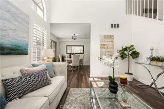 Photo #4: OC25164995 Listing 