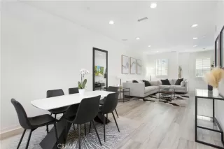 Photo #3: OC25165030 Listing 