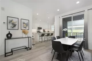 Photo #4: OC25165030 Listing 