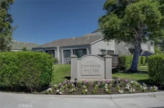 More Details about MLS # OC25165226 : 17874 POLLARD LANE 45