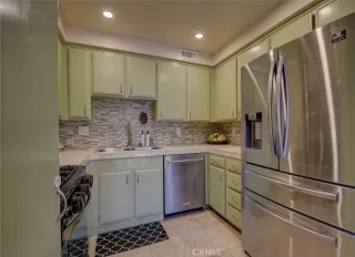 Photo #6: OC25165226 Listing