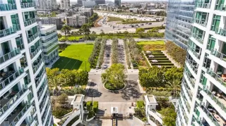 Photo #2: OC25165381 Listing