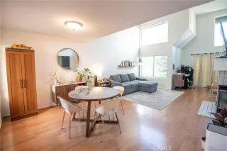 Photo #2: OC25165467 Listing