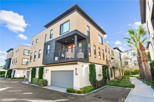 MLS: OC25165715 Condo For Sale