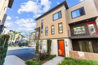 Photo #2: OC25165715 Listing