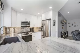 Photo #4: OC25165763 Listing 