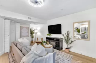 Photo #3: OC25165983 Listing 