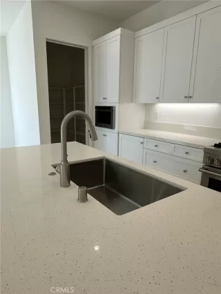 Photo #6: OC25166172 Listing 