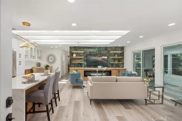 MLS: OC25166462 Condo For Sale