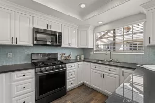 Photo #6: OC25166744 Listing 