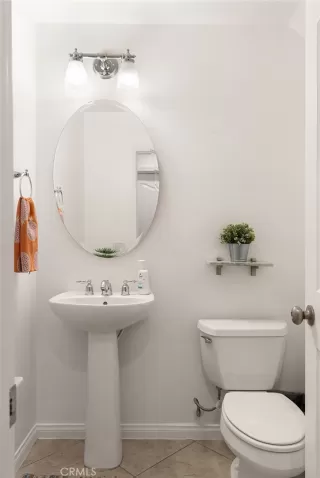 Photo #5: OC25166881 Listing 