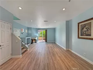 Photo #3: OC25166905 Listing