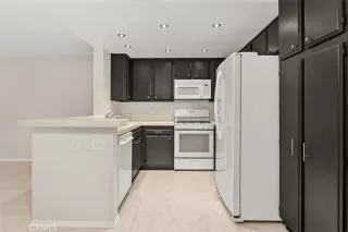 Photo #4: OC25167823 Listing 