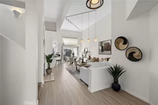 Photo #2: OC25167985 Listing