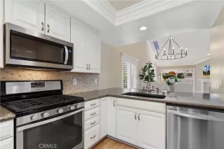 Photo #6: OC25168024 Listing