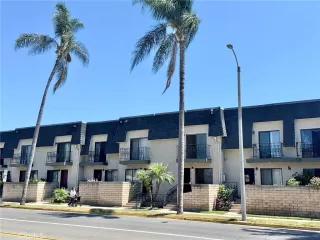 Photo #1: OC25168110 Listing 