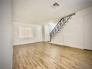 Photo #5: OC25168110 Listing 