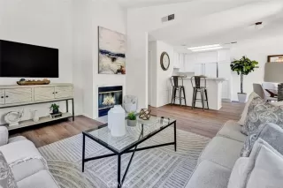 Photo #4: OC25168212 Listing 