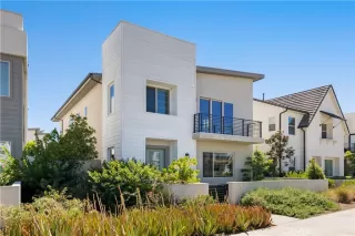 Photo #2: OC25168312 Listing 