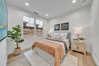 Photo #6: OC25168741 Listing 