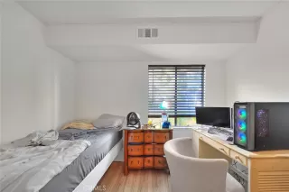 Photo #6: OC25168993 Listing 