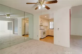 Photo #5: OC25169135 Listing