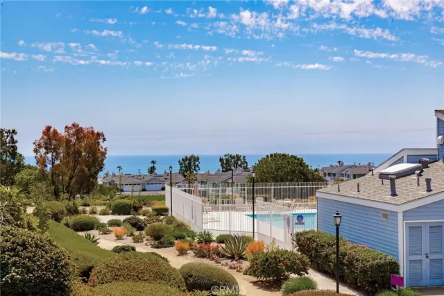 MLS: OC25169271 Condo For Sale